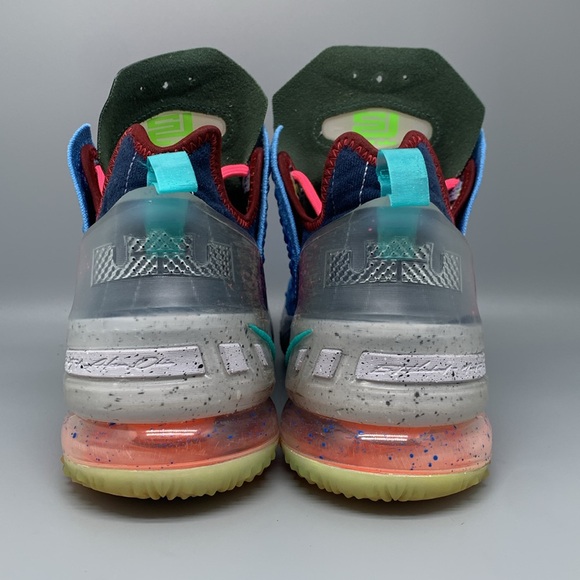 Nike‎ LeBron 18 Best of 1-9 Light Blue Basketball Shoes Dm2813-400 Men’s Sz 8.5 - Picture 3 of 10